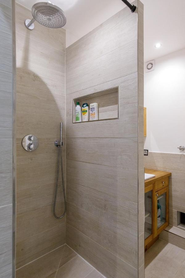 Grand Studio Neuf Face Port Et Plage, Parking Prive جولْف جو المظهر الخارجي الصورة