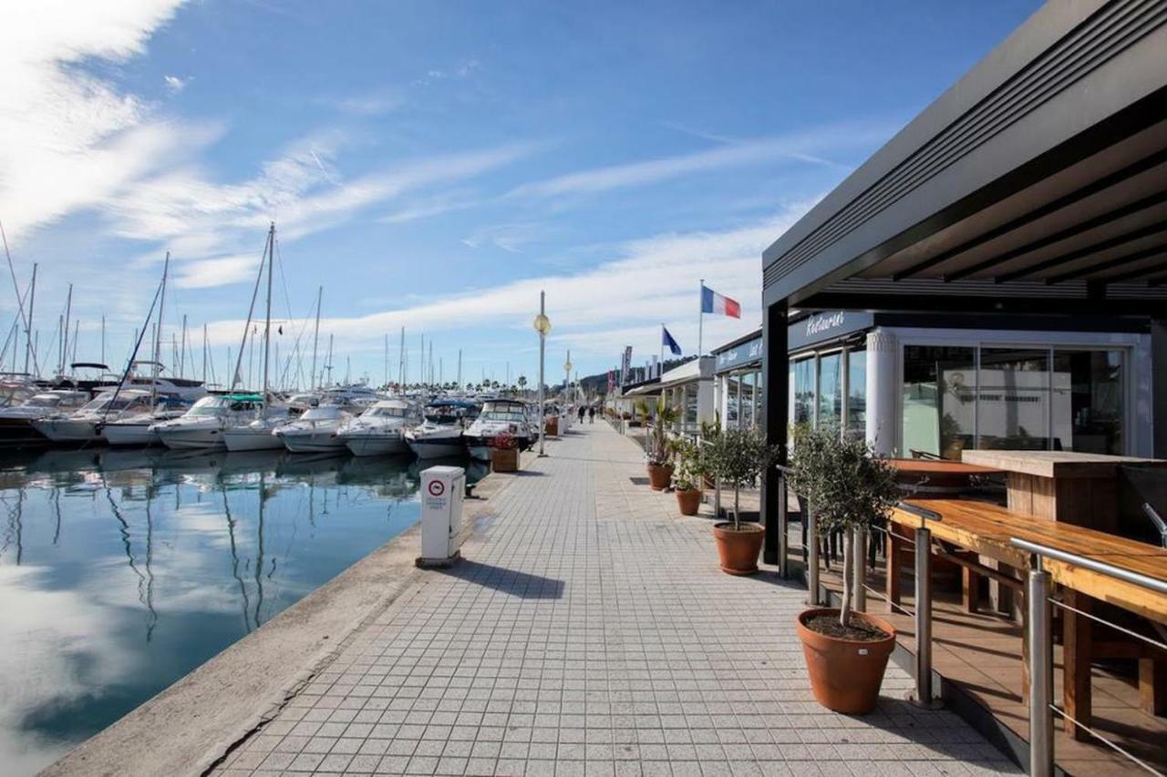 Grand Studio Neuf Face Port Et Plage, Parking Prive جولْف جو المظهر الخارجي الصورة